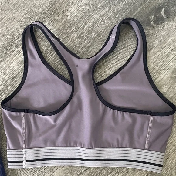 2 sports Bra/tanks Size XS/S no tags AS IS see pics *small flaw - Picture 6 of 7